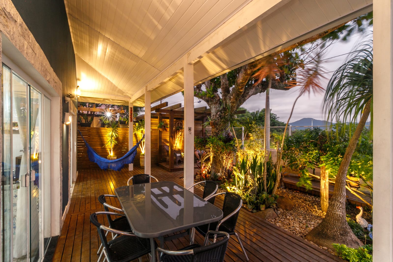 Balneário Daniela Varanda com rede 2a foto