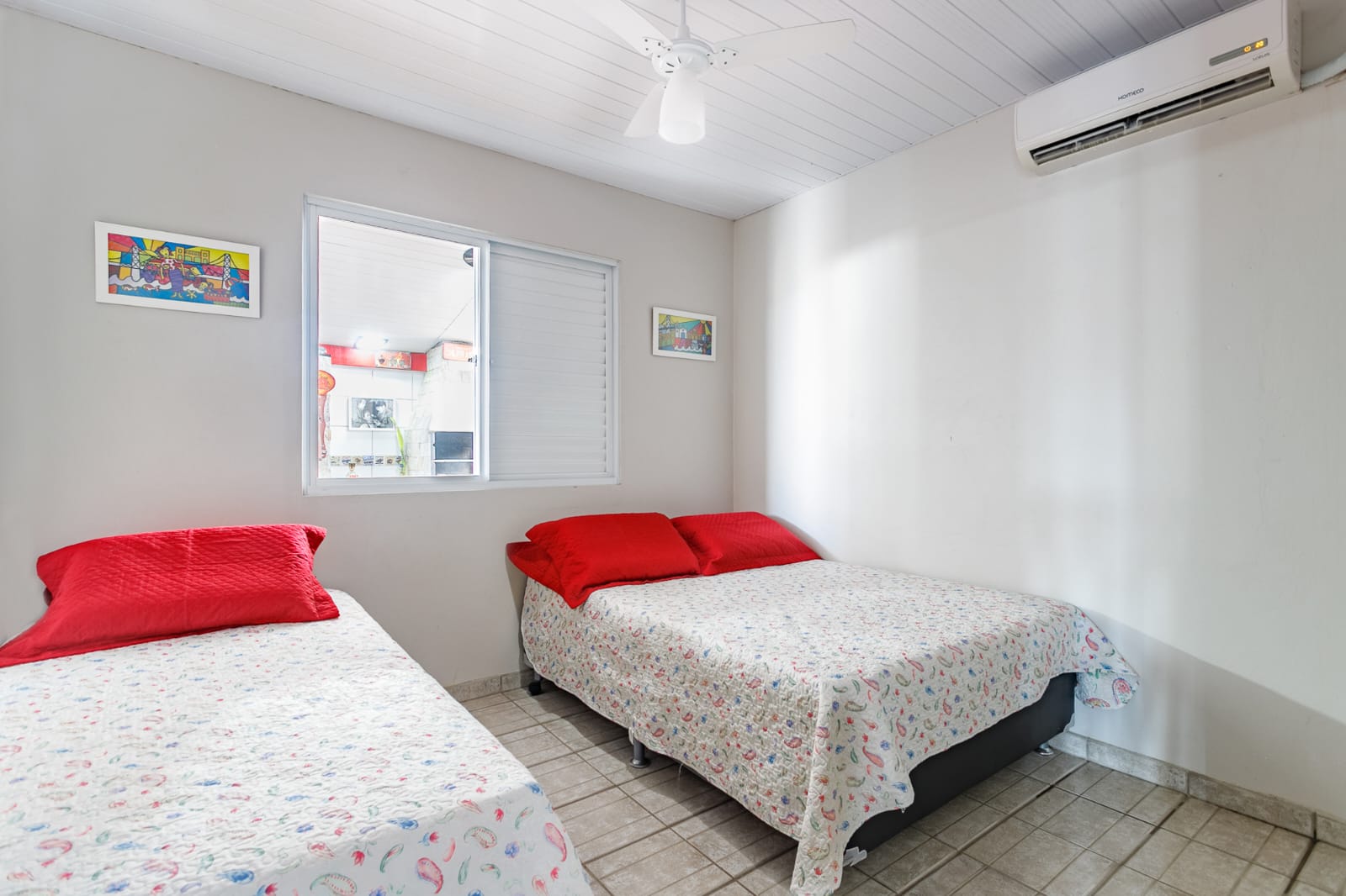 Balneário Daniela Quarto com camas de Solteiro